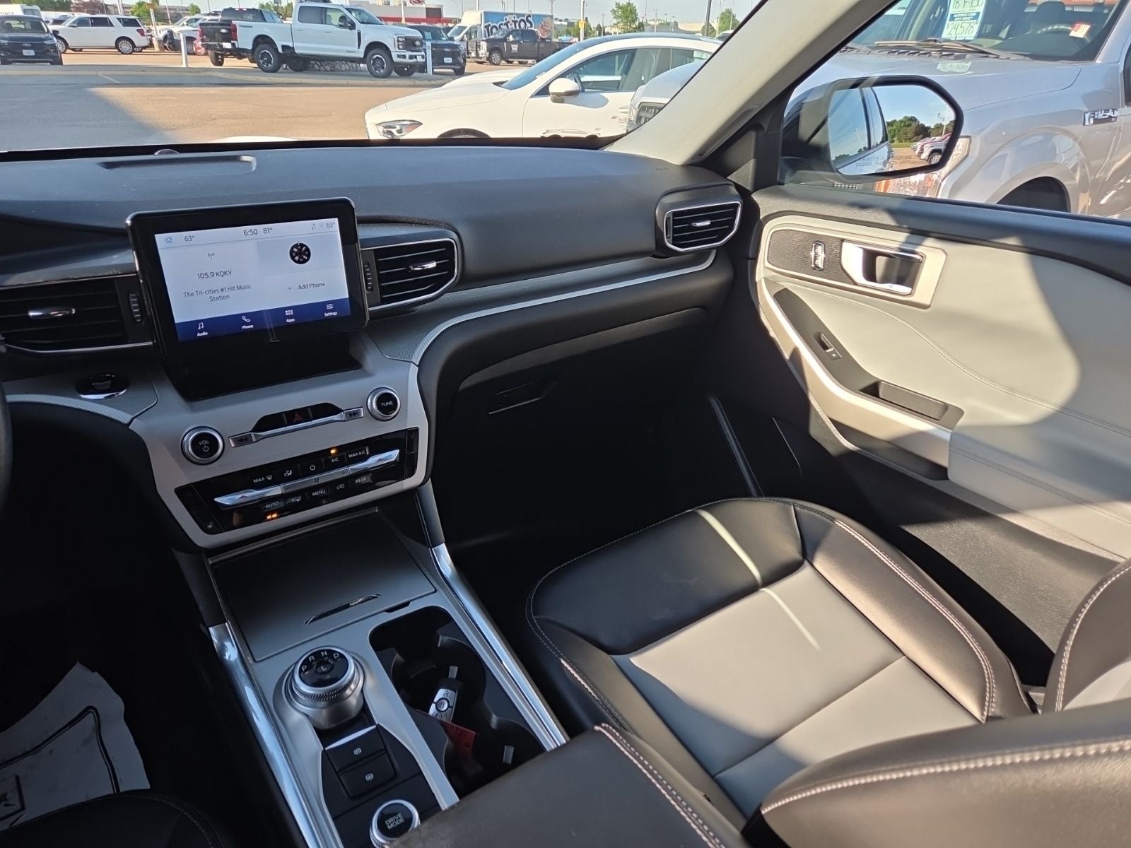2023 Ford Explorer XLT Sport 202A