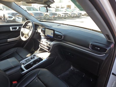 2022 Ford Explorer XLT 202A