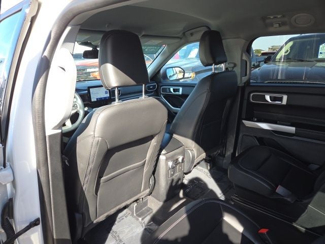 2022 Ford Explorer XLT 202A