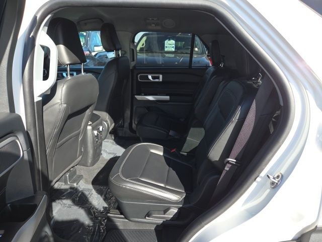 2022 Ford Explorer XLT 202A