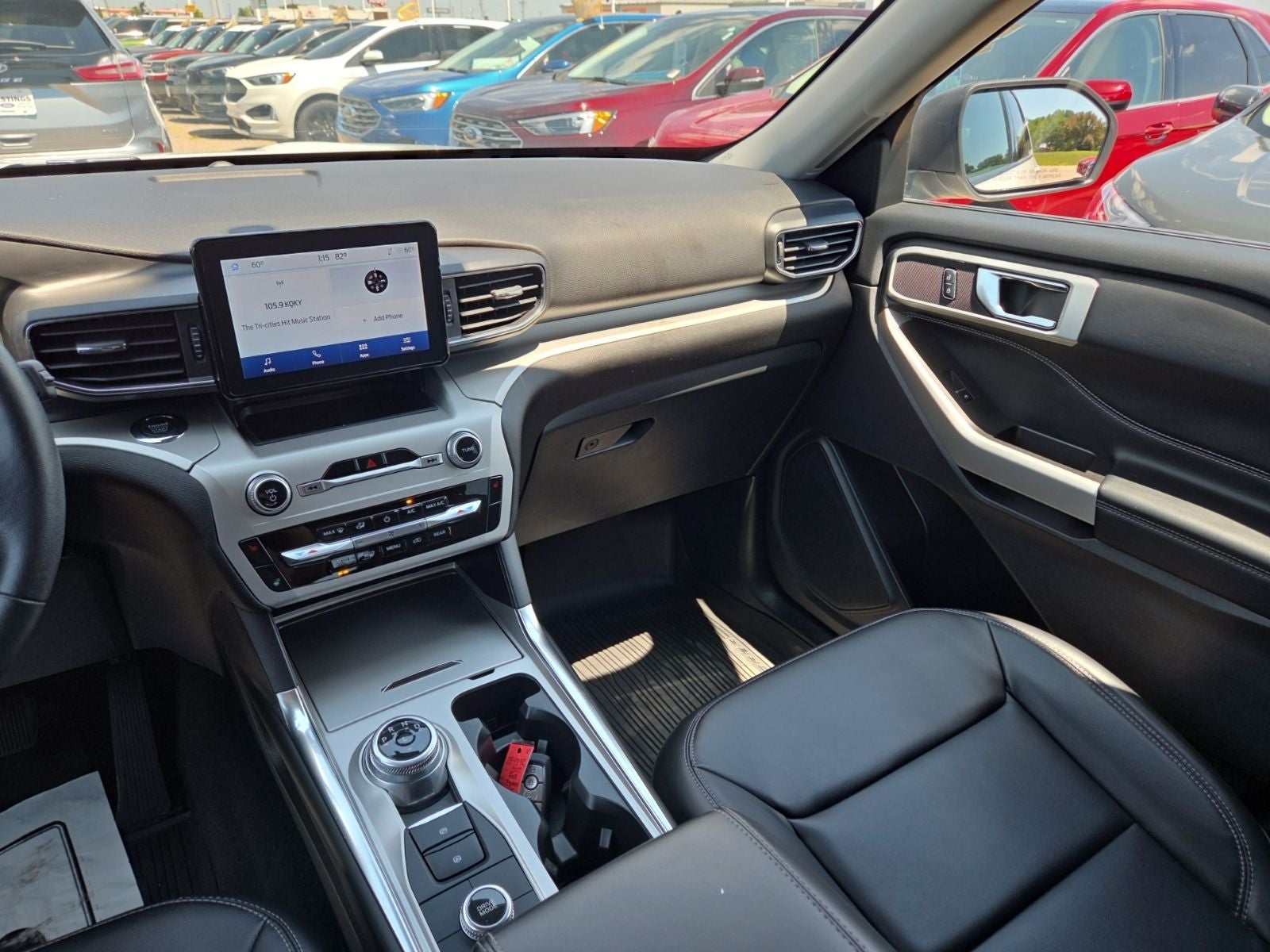 2022 Ford Explorer XLT 202A
