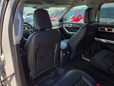 2022 Ford Explorer XLT 202A
