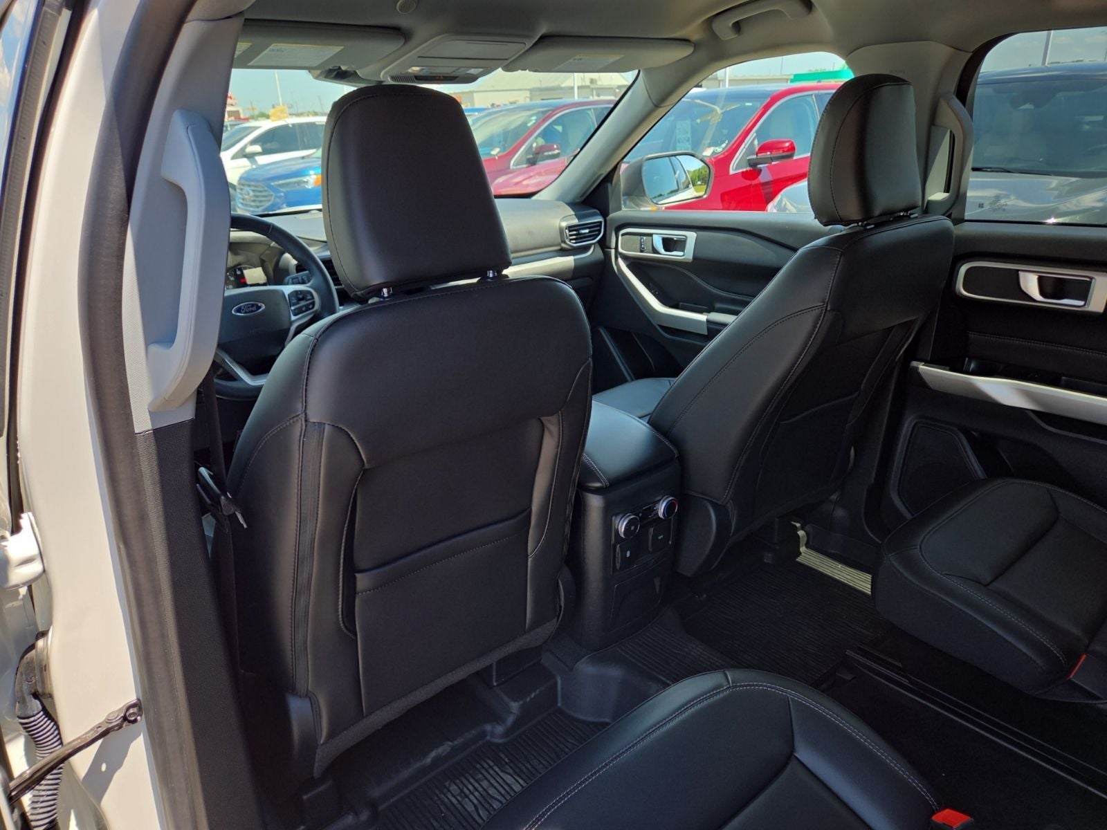2022 Ford Explorer XLT 202A