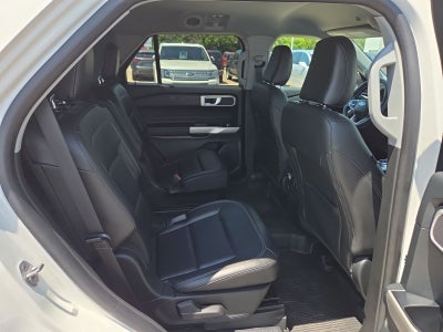 2022 Ford Explorer XLT 202A