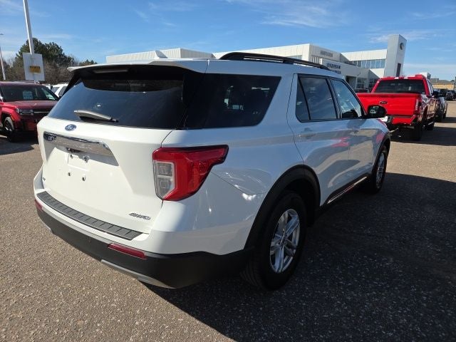 2022 Ford Explorer XLT 202A
