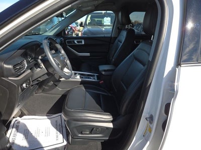 2022 Ford Explorer XLT 202A