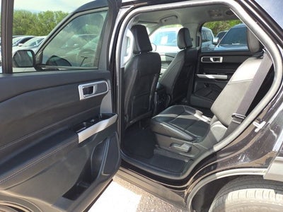 2023 Ford Explorer XLT 202A