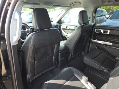 2023 Ford Explorer XLT 202A