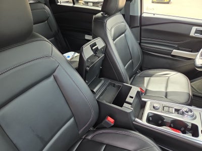 2023 Ford Explorer XLT 202A