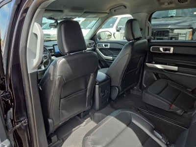2023 Ford Explorer XLT 202A