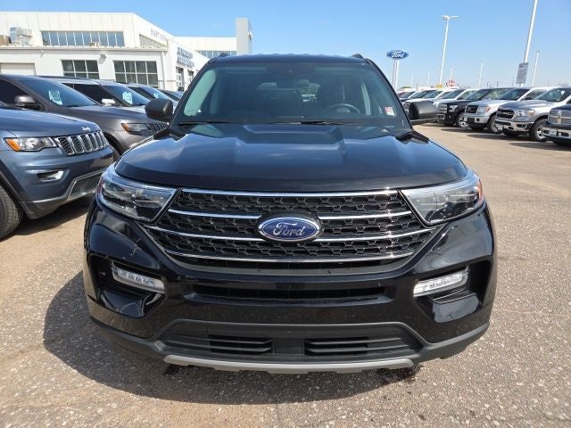 2023 Ford Explorer XLT 202A