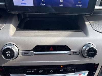 2024 Ford Explorer XLT Sport 202A