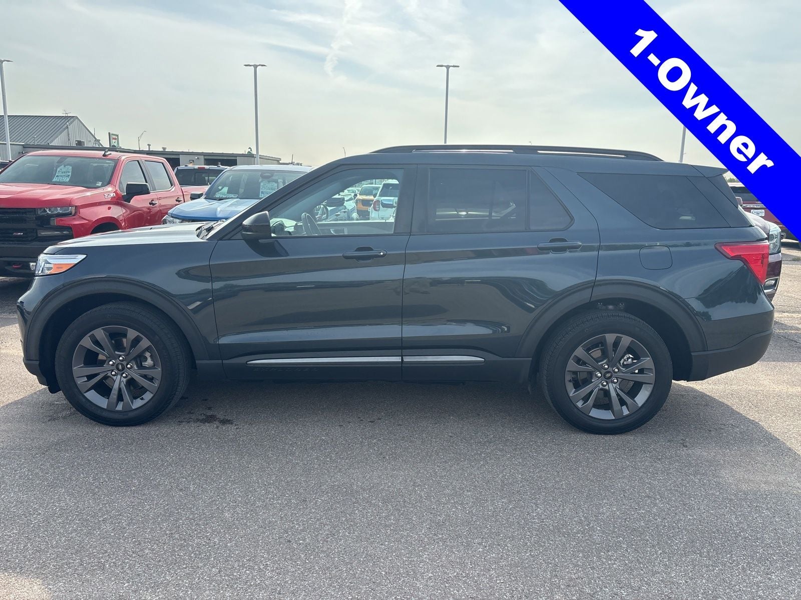2024 Ford Explorer XLT Sport 202A