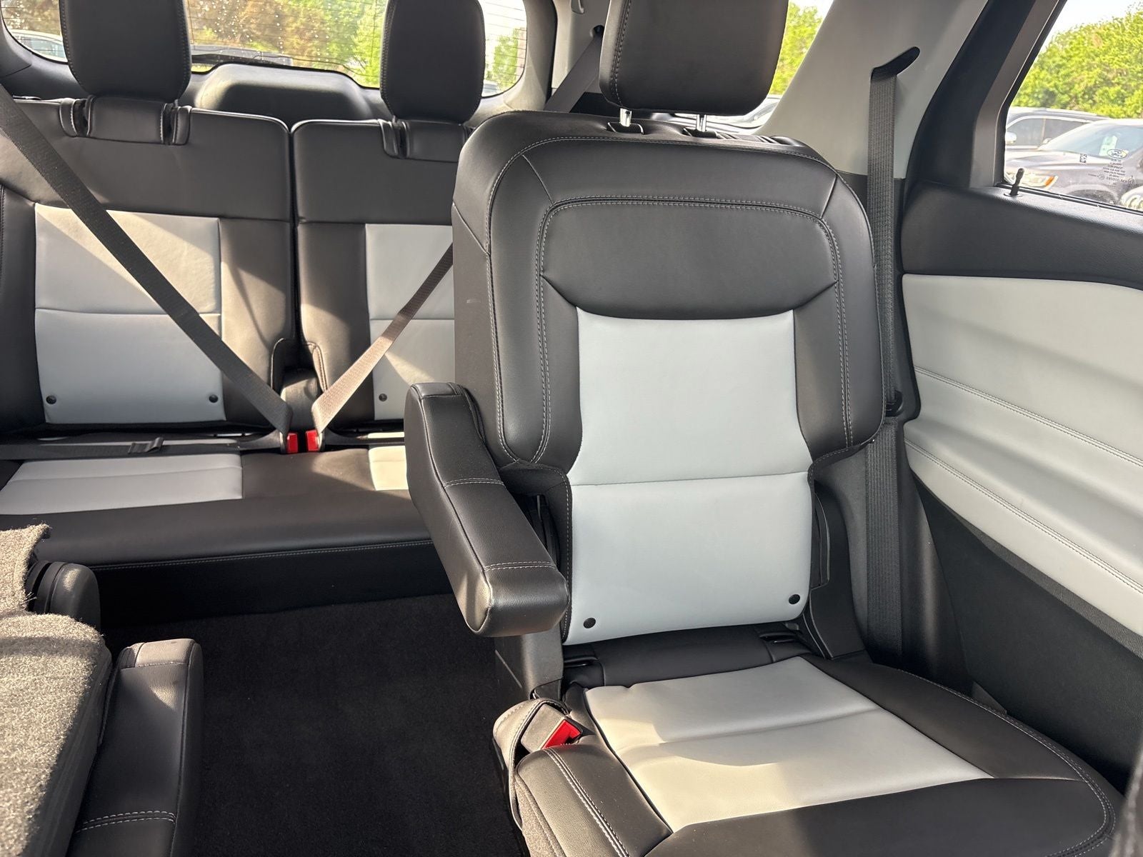 2024 Ford Explorer XLT Sport 202A