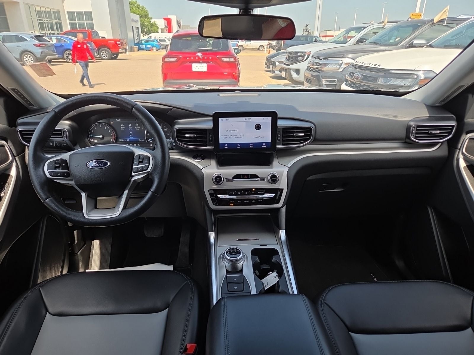2024 Ford Explorer XLT Sport 202A