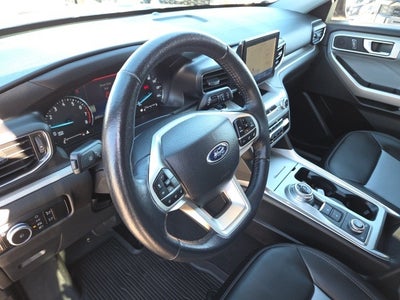 2023 Ford Explorer XLT 202A Sport