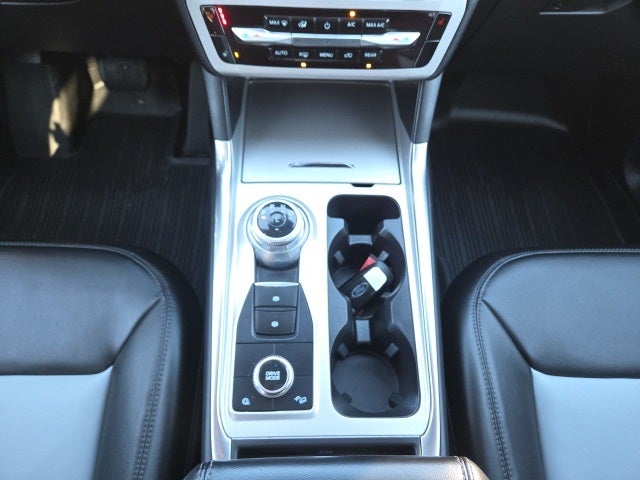 2023 Ford Explorer XLT 202A Sport