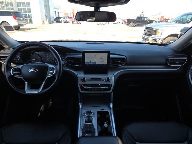 2023 Ford Explorer XLT 202A Sport