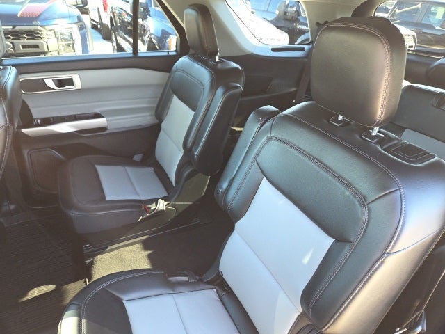 2023 Ford Explorer XLT 202A Sport