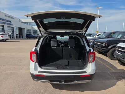 2023 Ford Explorer XLT 202A