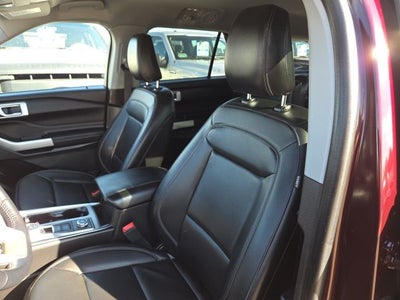 2022 Ford Explorer XLT 202A