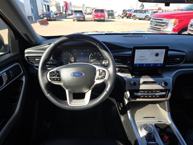 2022 Ford Explorer XLT 202A