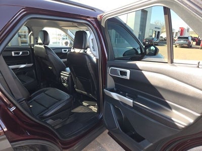 2022 Ford Explorer XLT 202A