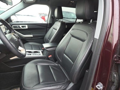 2022 Ford Explorer XLT 202A