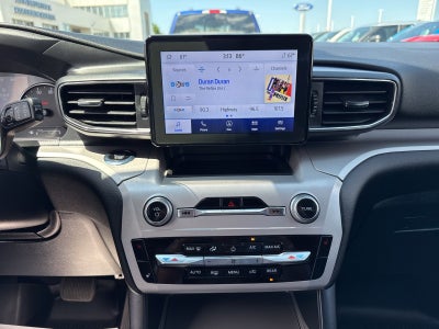 2023 Ford Explorer XLT 202A