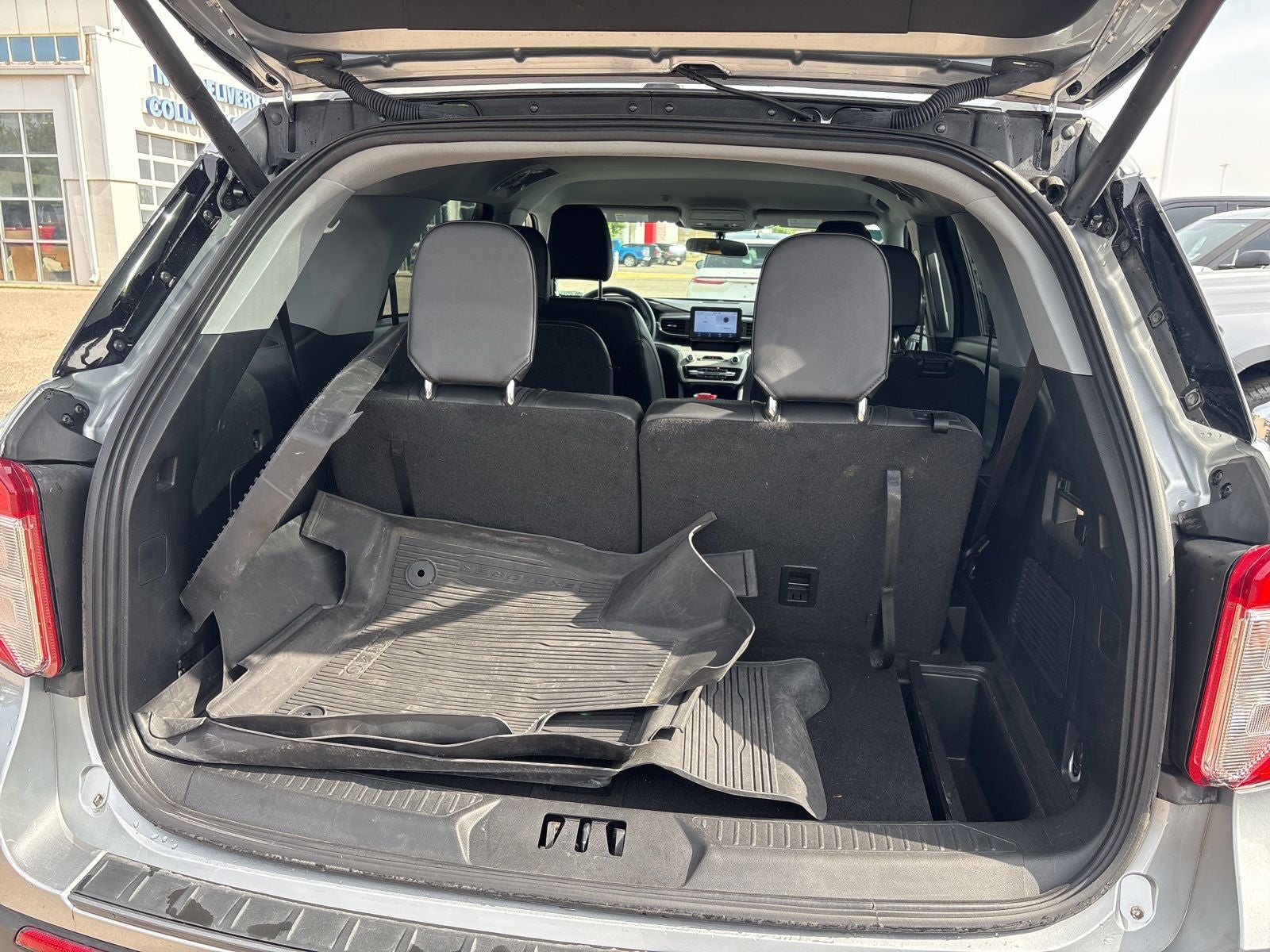 2023 Ford Explorer XLT Sport 202A