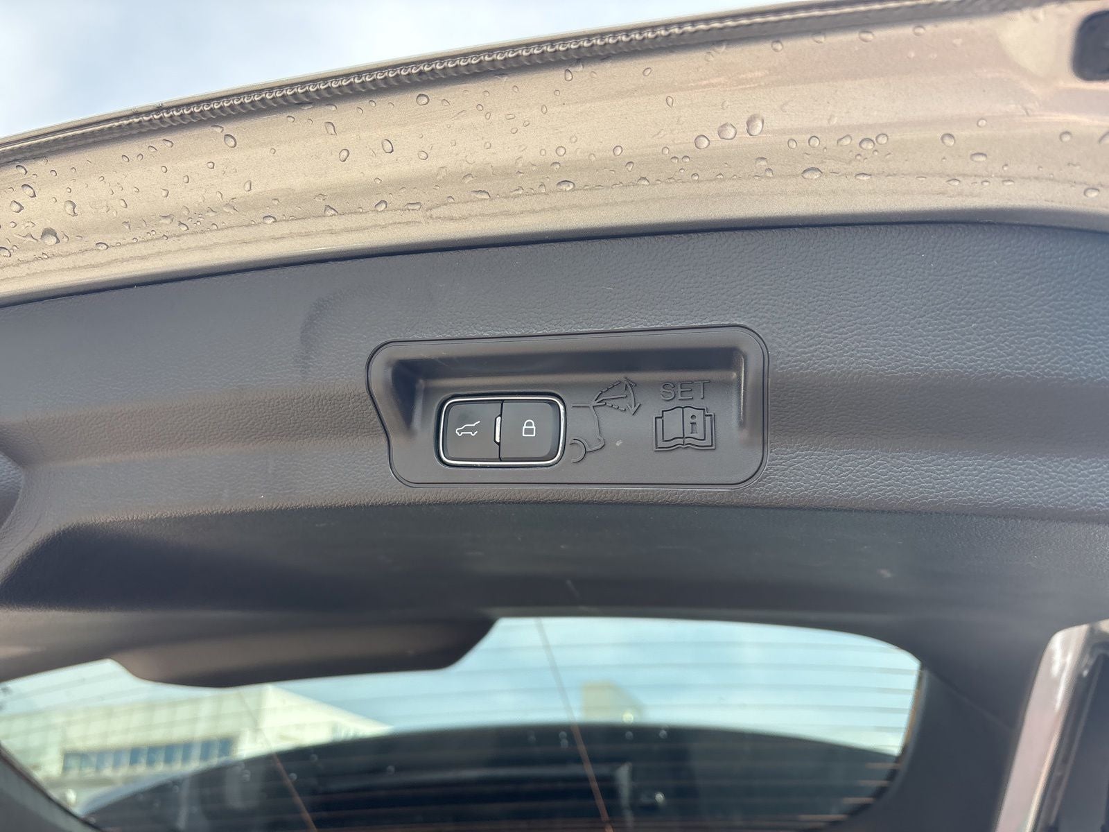 2023 Ford Explorer XLT Sport 202A