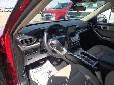2023 Ford Explorer XLT 202A