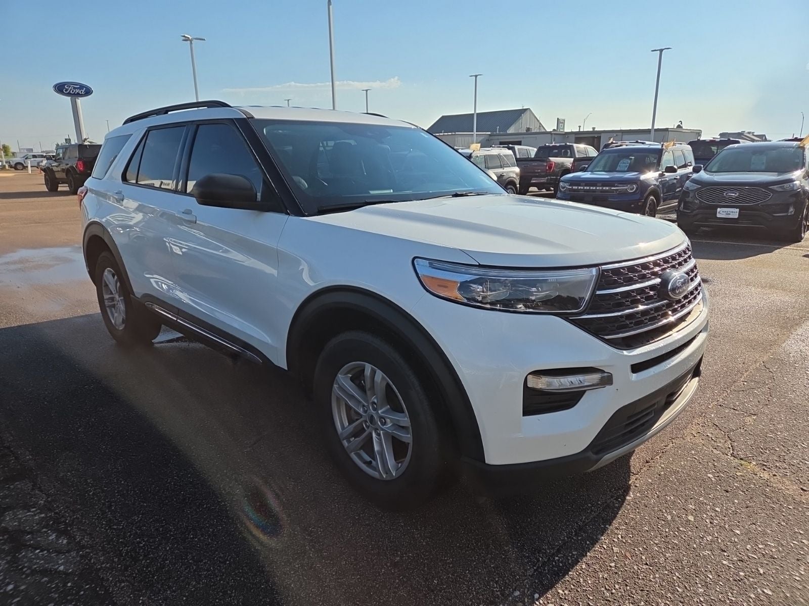 2024 Ford Explorer XLT 202A