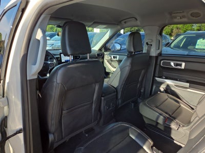 2024 Ford Explorer XLT 202A