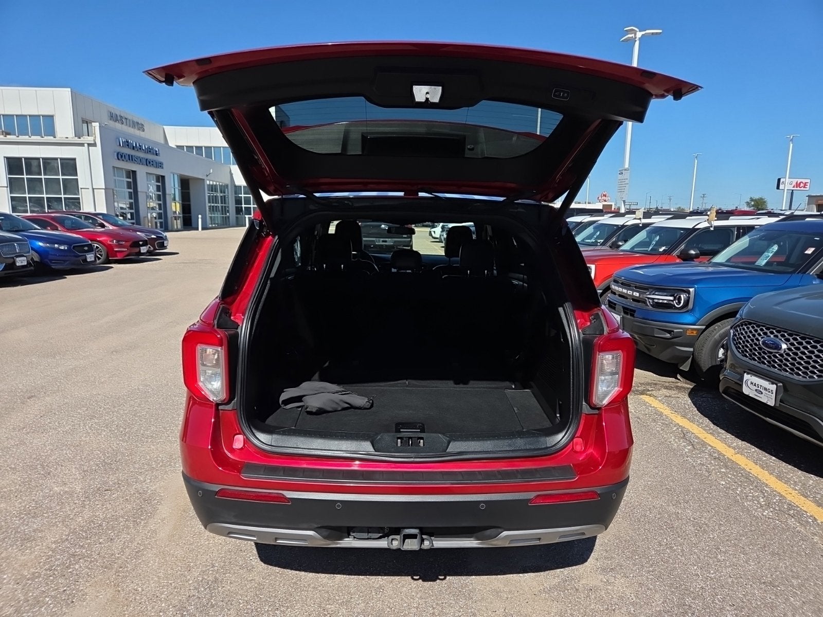 2020 Ford Explorer XLT 202A