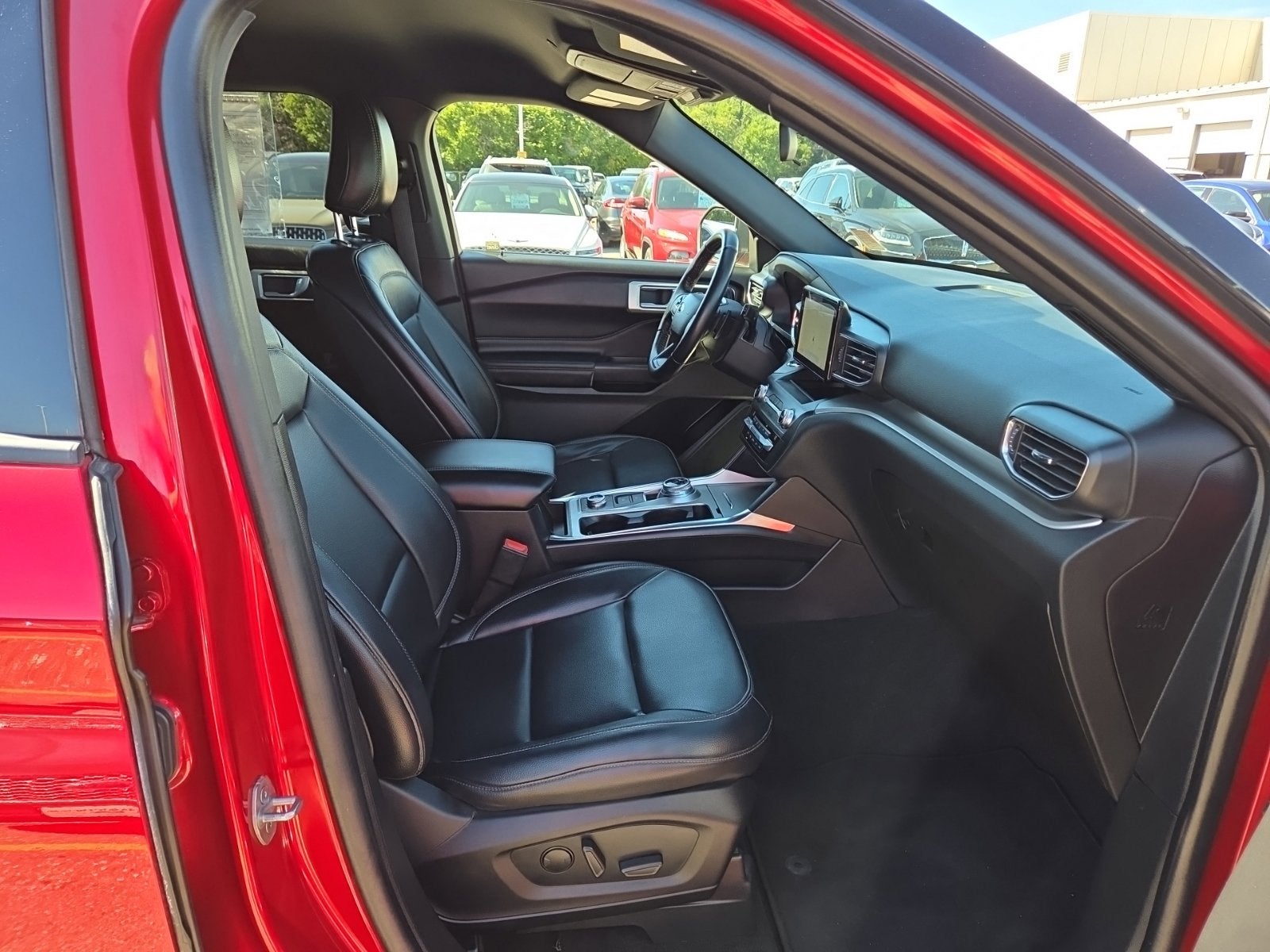 2020 Ford Explorer XLT 202A