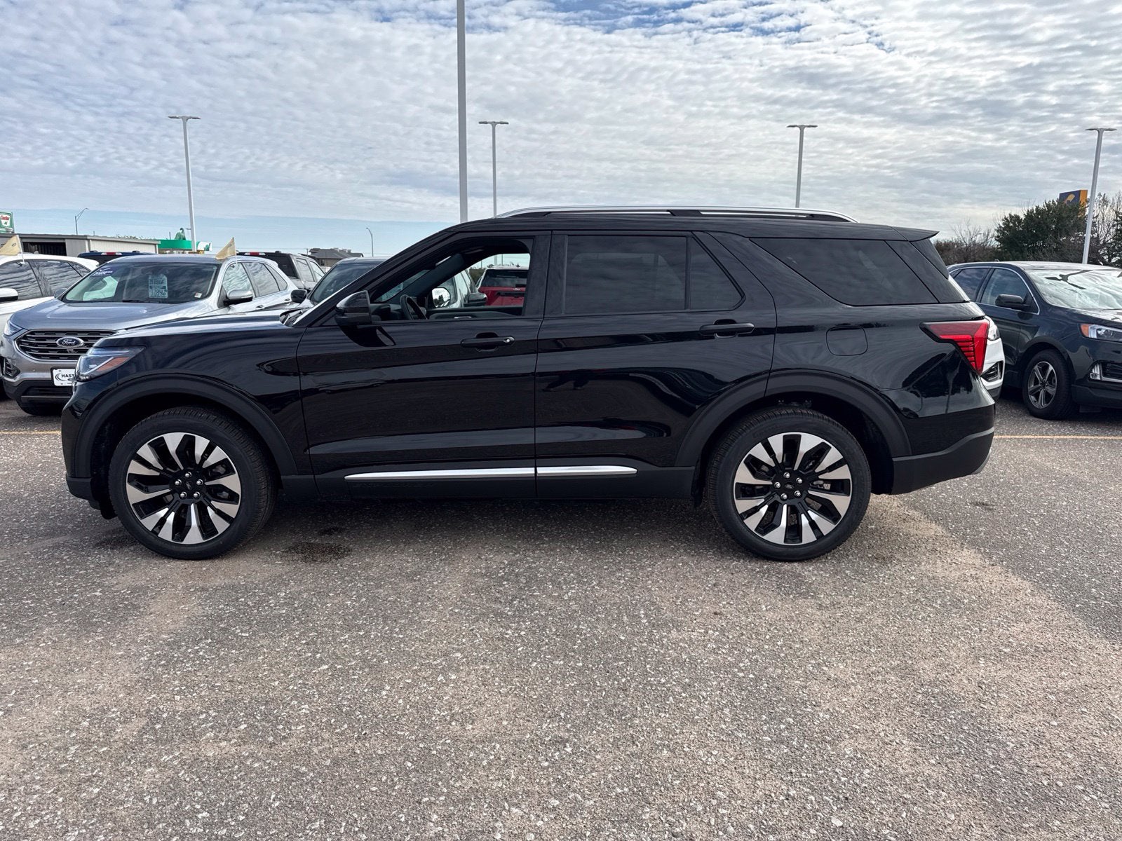 2027 Ford Explorer Platinum