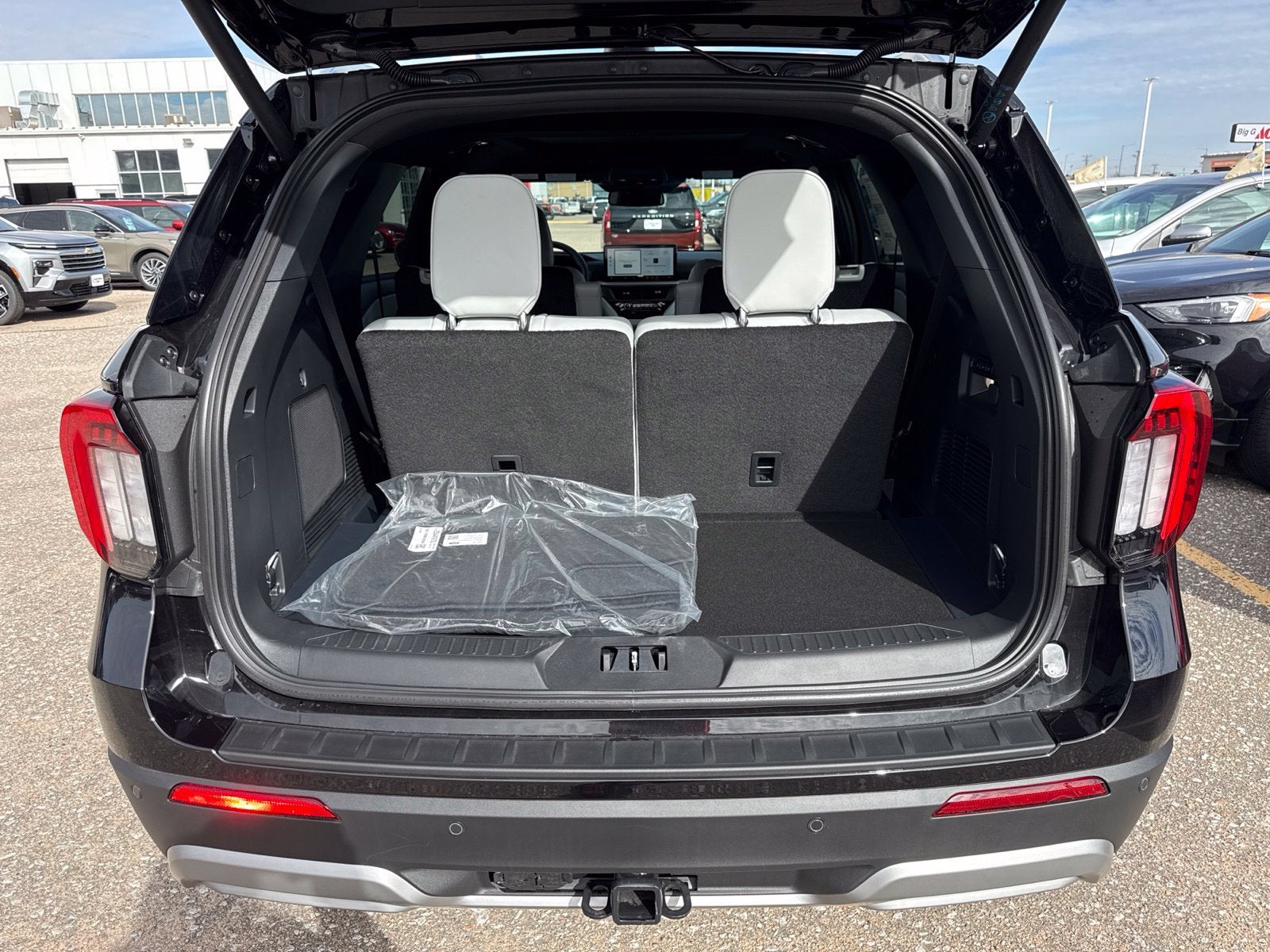 2027 Ford Explorer Platinum
