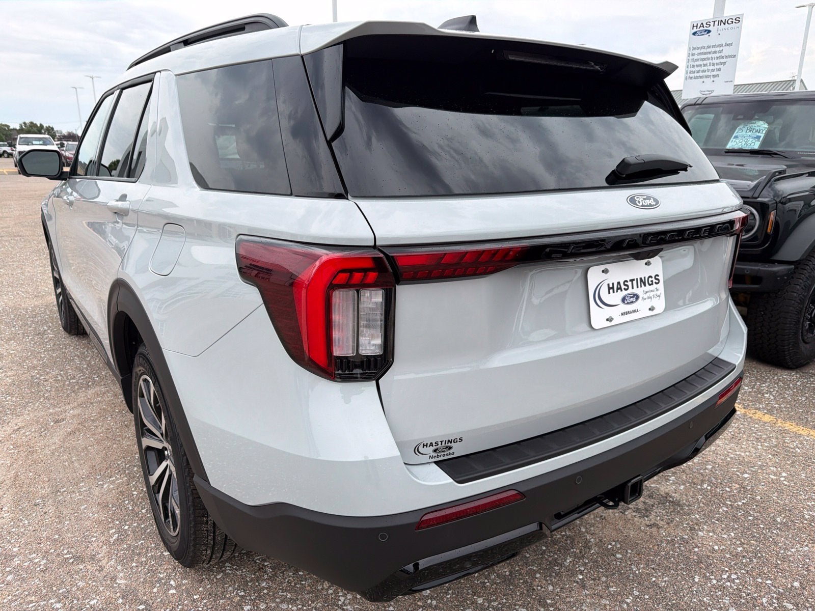 2027 Ford Explorer ST-Line