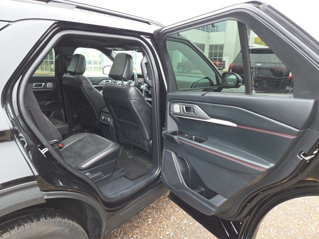 2025 Ford Explorer ST 400A