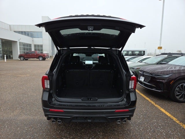 2025 Ford Explorer ST 400A