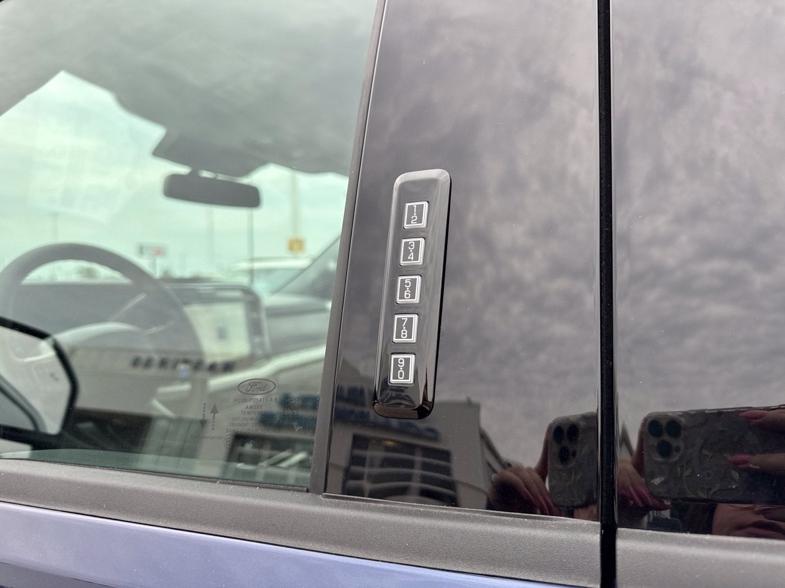 2027 Ford F-250SD XLT