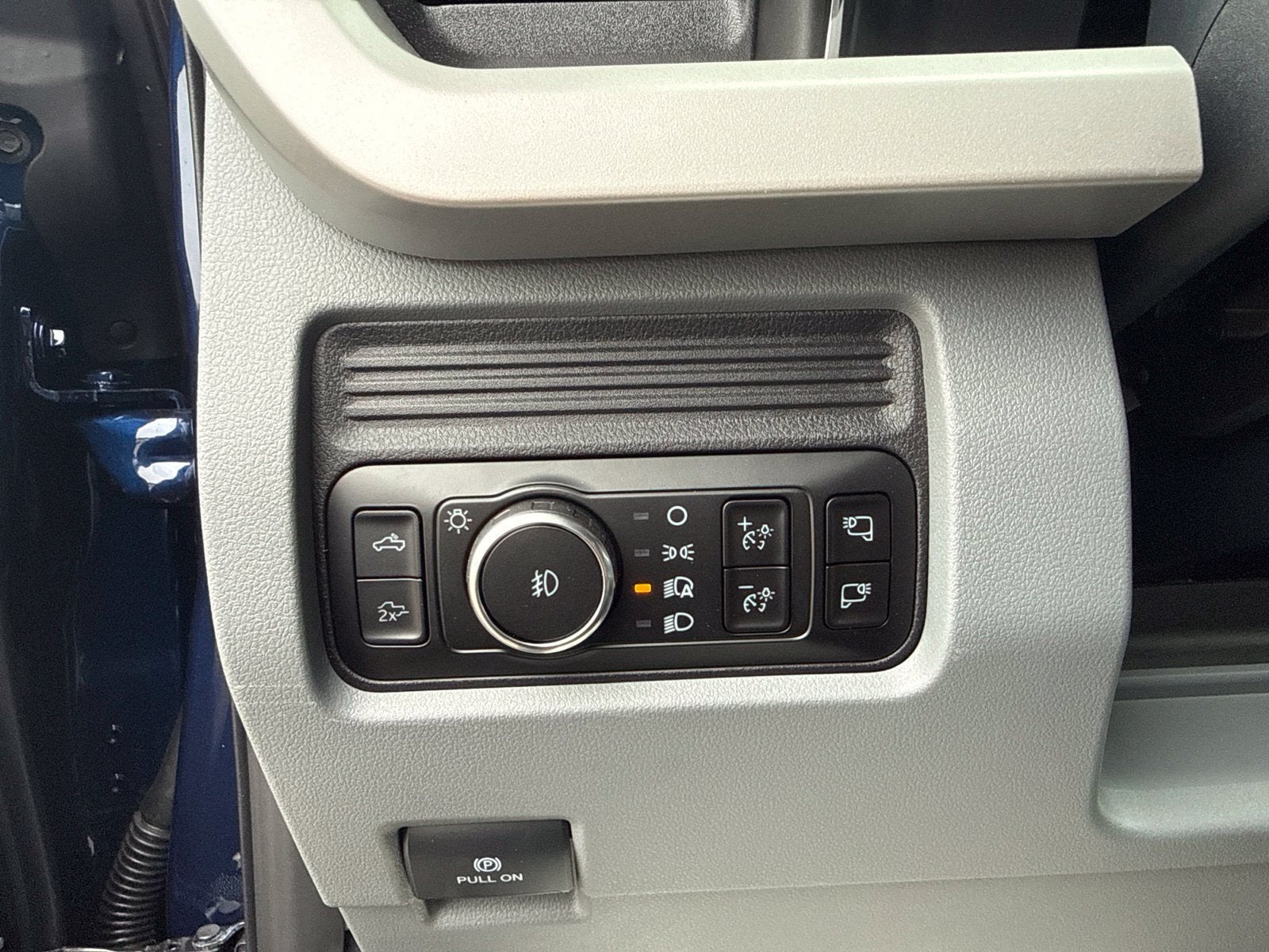 2027 Ford F-250SD XLT
