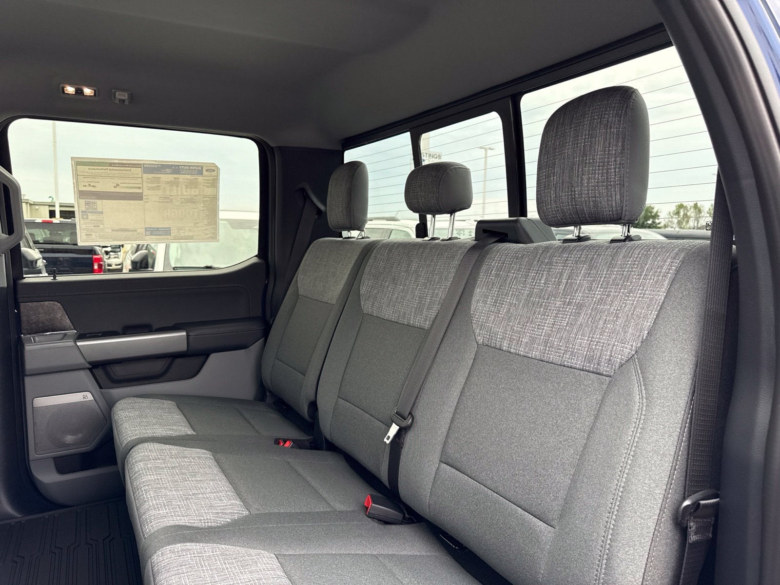 2027 Ford F-250SD XLT