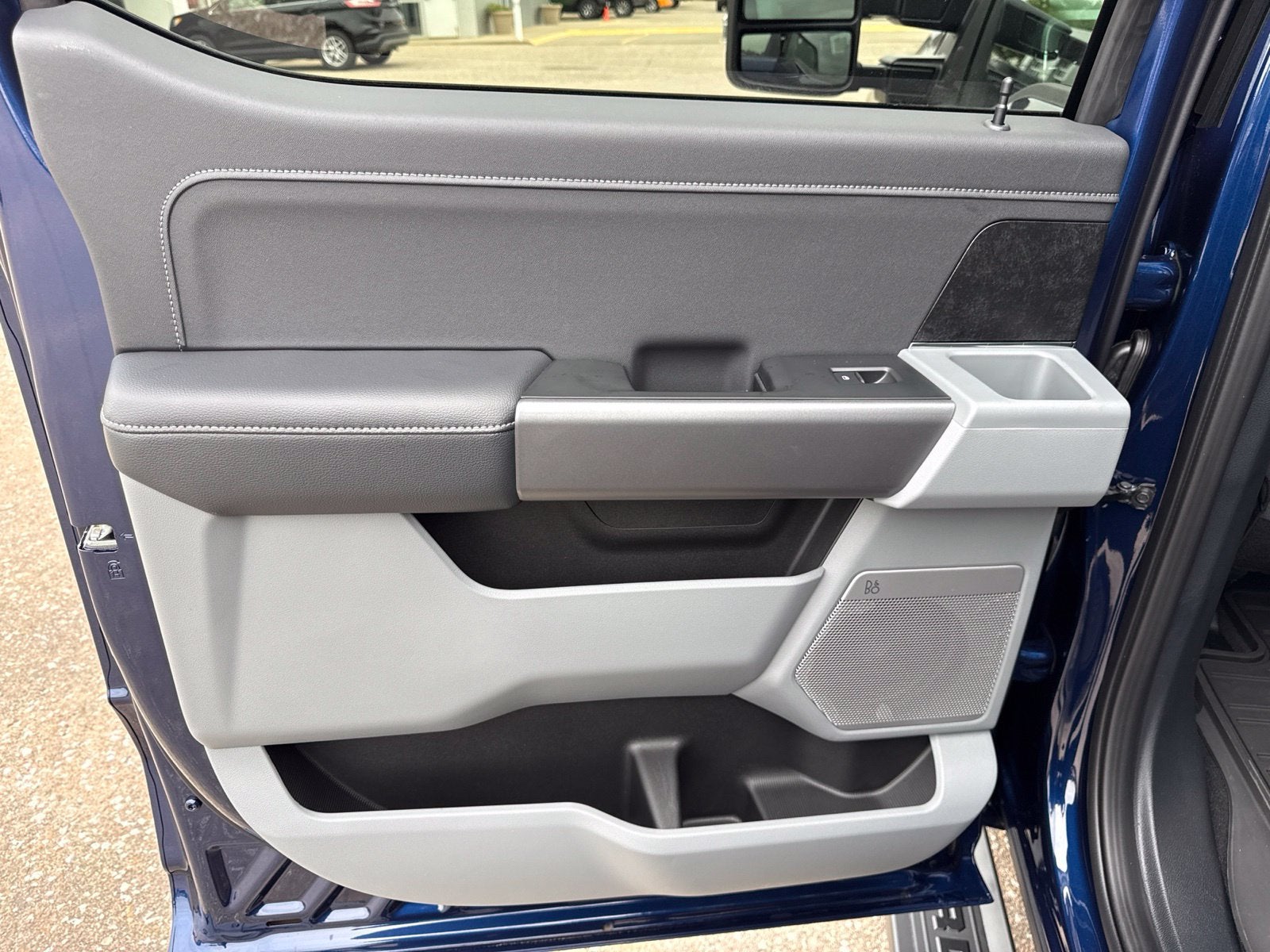 2027 Ford F-250SD XLT