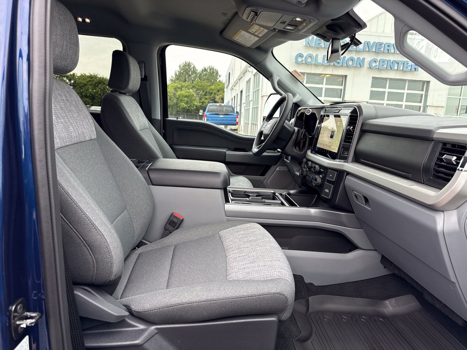 2027 Ford F-250SD XLT