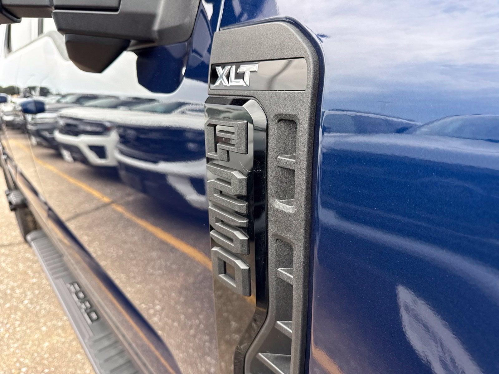 2027 Ford F-250SD XLT