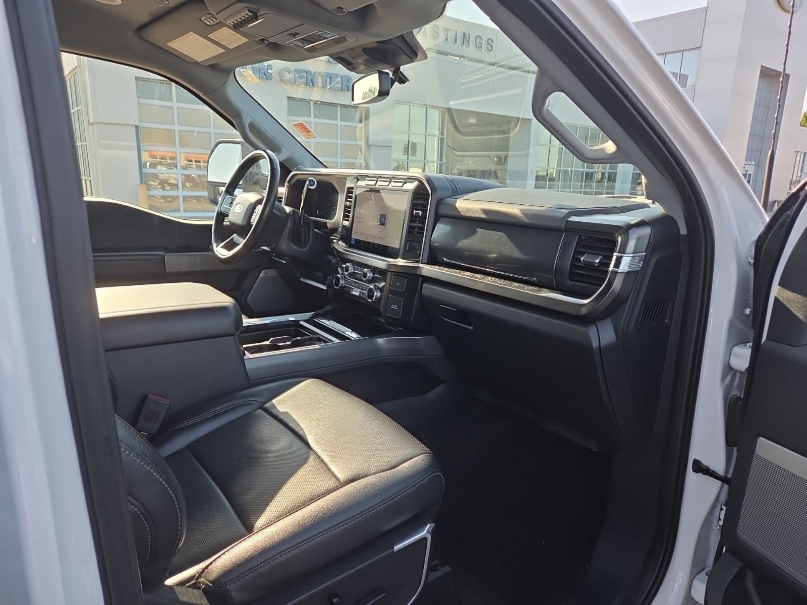 2024 Ford F-250SD Lariat Ultimate Black 608A