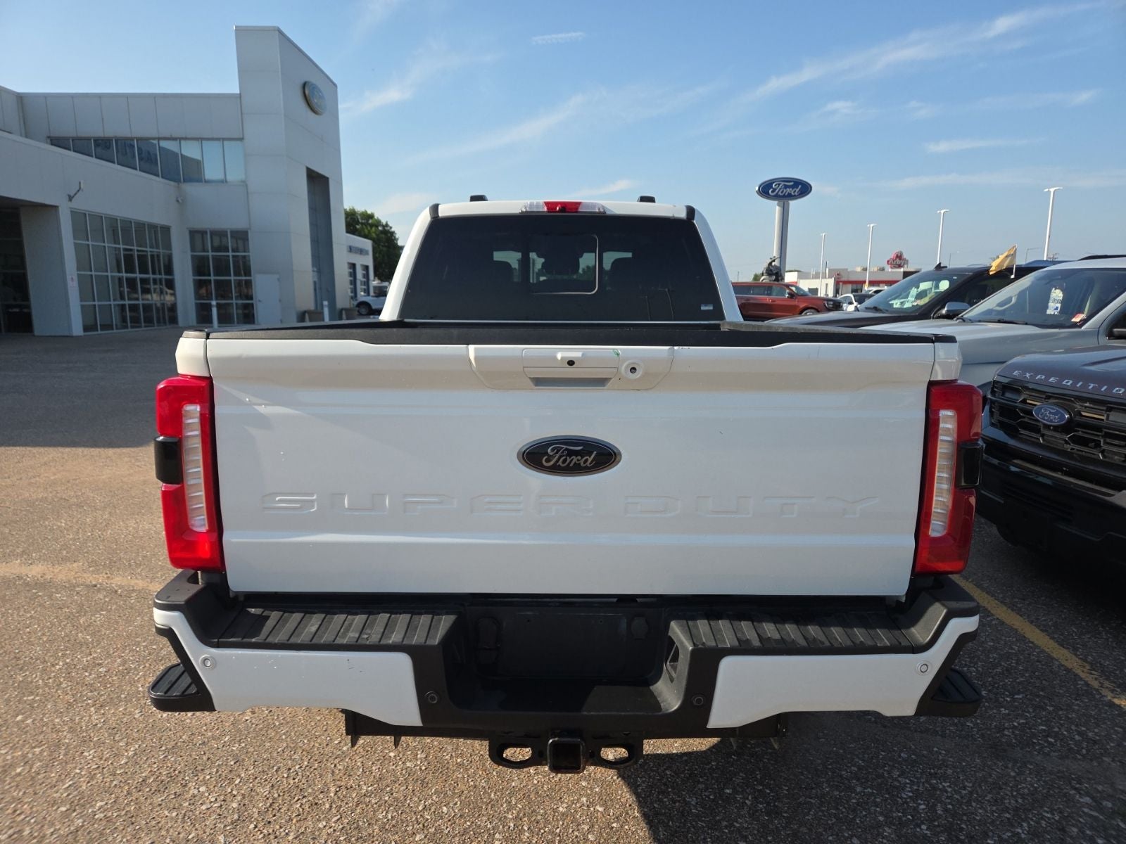 2024 Ford F-250SD Lariat Ultimate Black 608A