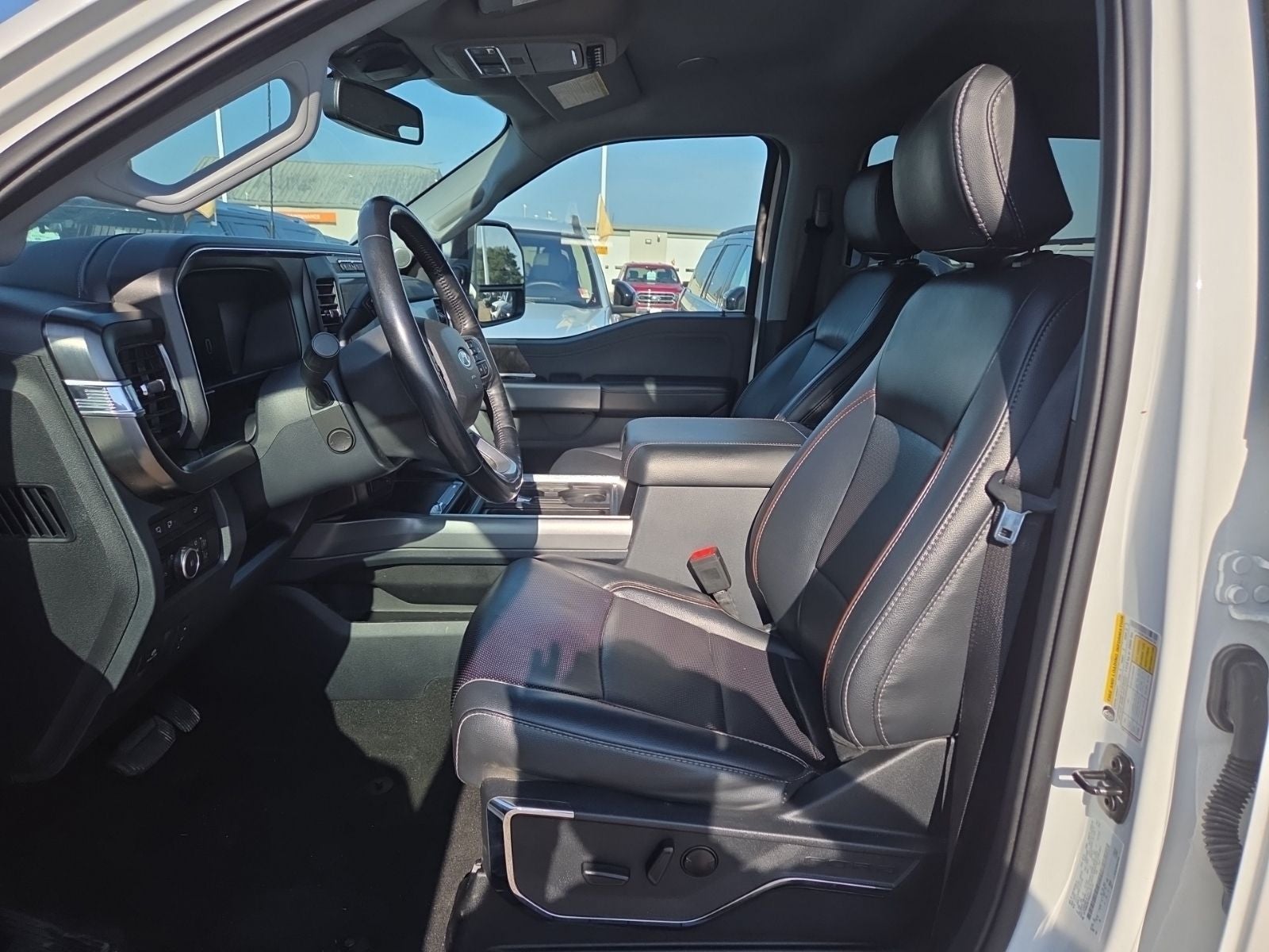 2024 Ford F-250SD Lariat Ultimate Black 608A